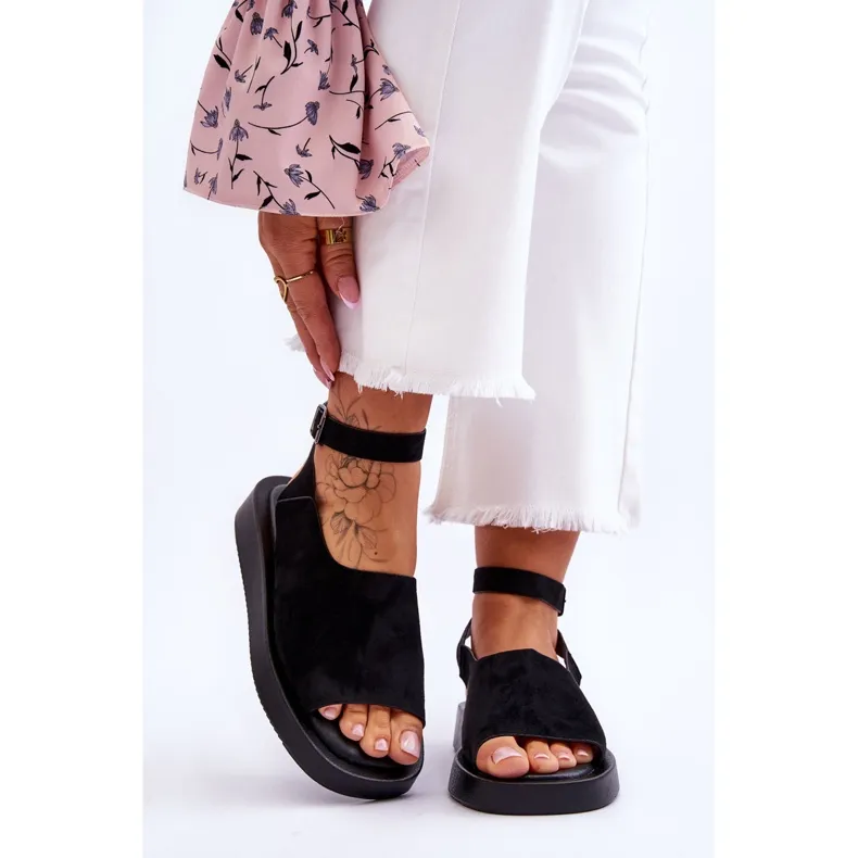 Comfortable Women's Sandals On The Black Rubie Platform