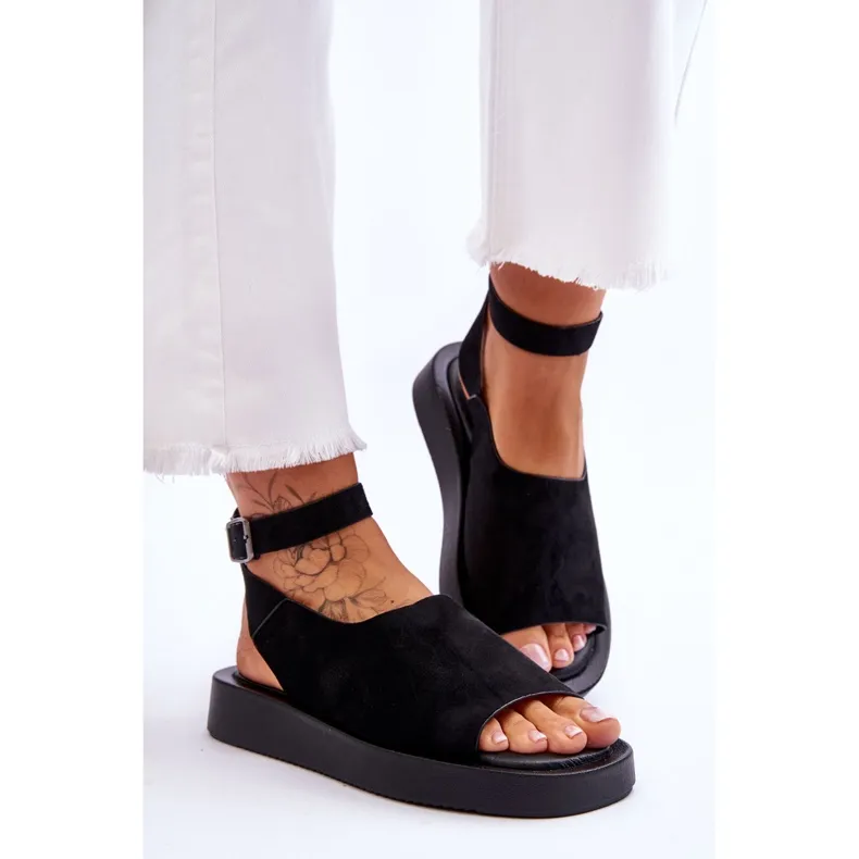 Comfortable Women's Sandals On The Black Rubie Platform