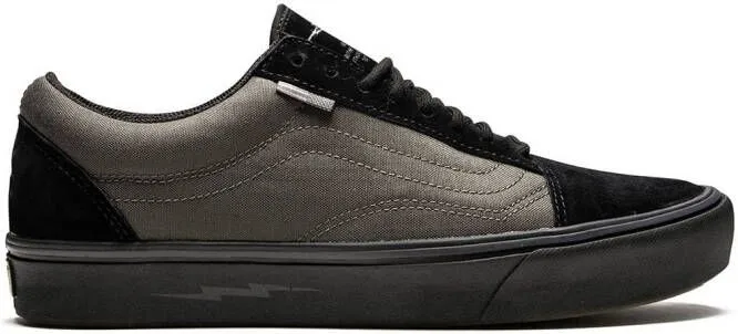 Vans x DEFCON x LBT Comfycush Old Skool sneakers Grey