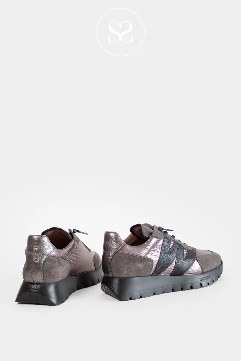 WONDERS A-2464 GREY/PEWTER METALLIC WEDGE PULL ON TRAINERS