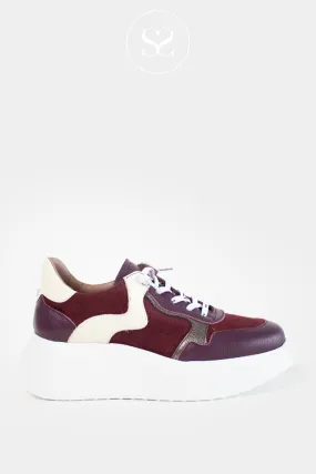 WONDERS A-3611 WINE/CREAM LEATHER WEDGE TRAINERS